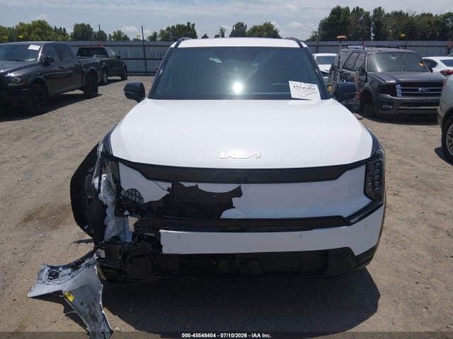 2026 KIA EV9 LAND 12