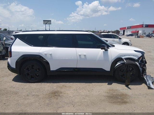 2026 KIA EV9 LAND 13