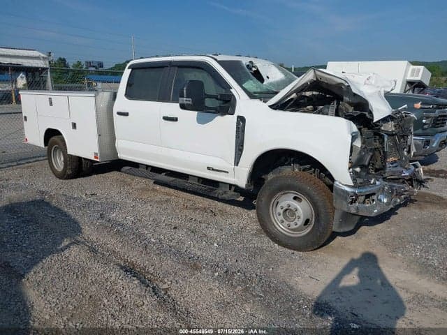 2024 FORD F-350 CHASSIS LARIAT/XL/XLT 1