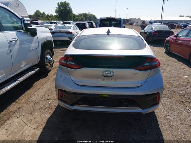 2017 HYUNDAI IONIQ HYBRID LIMITED 17