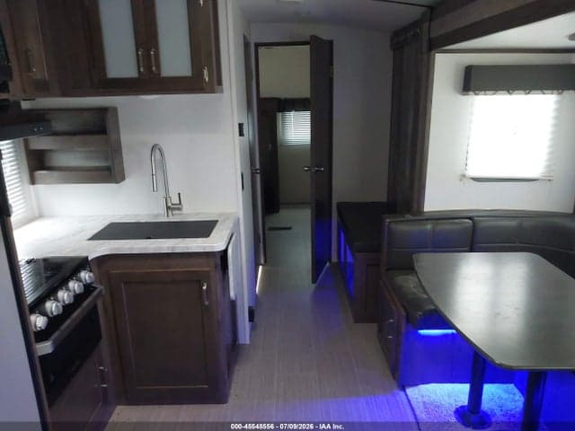 2020 PASSPORT 3221BH 8