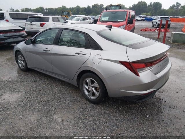 2021 HYUNDAI ELANTRA SE 3