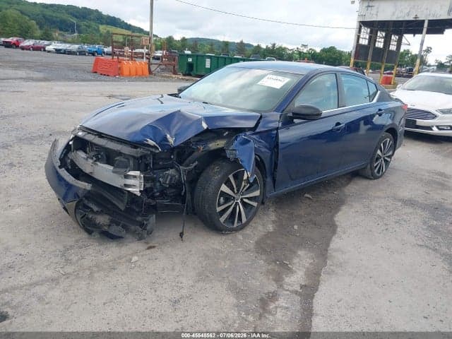 2021 NISSAN ALTIMA SR INTELLIGENT AWD 2
