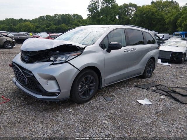 2025 TOYOTA SIENNA XSE 2