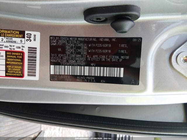 2025 TOYOTA SIENNA XSE 9