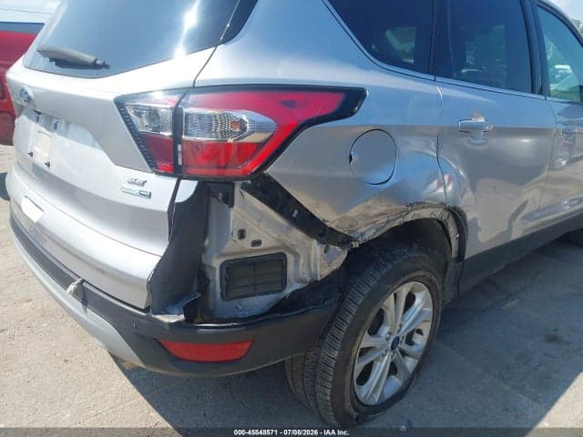 2017 FORD ESCAPE SE 6