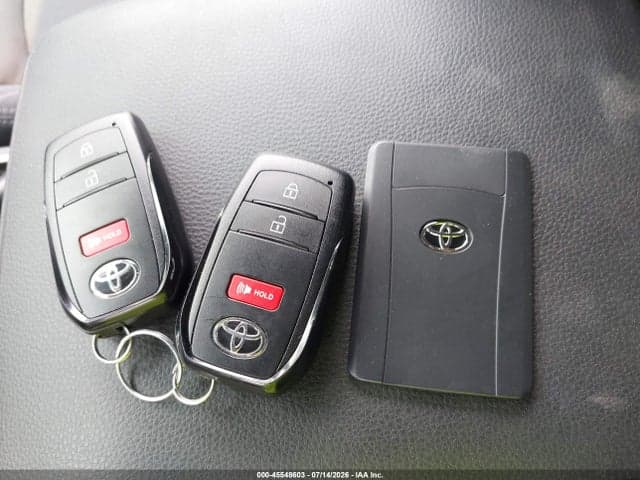 2025 TOYOTA TACOMA SR5 11