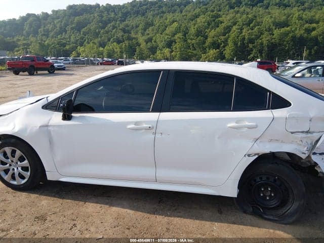 2021 TOYOTA COROLLA LE 15