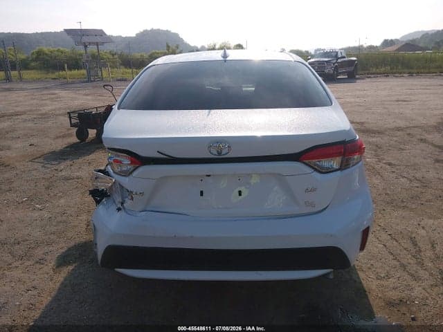 2021 TOYOTA COROLLA LE 17