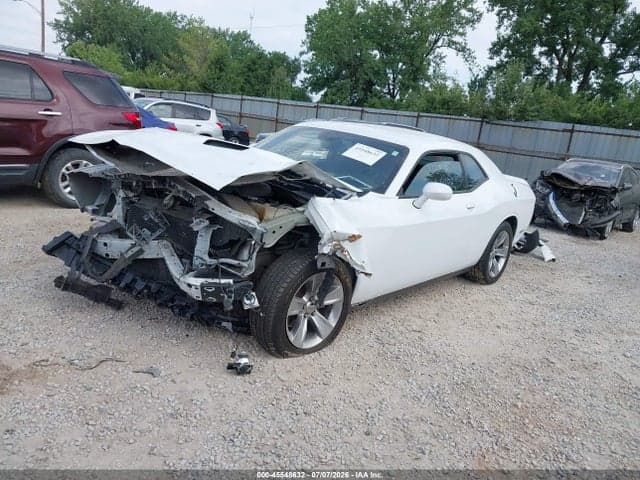 2021 DODGE CHALLENGER SXT 2
