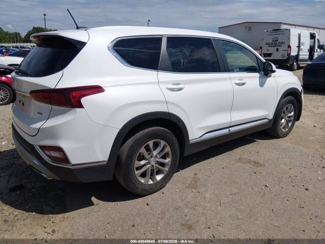2019 HYUNDAI SANTA FE SE 4