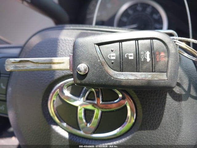 2022 TOYOTA COROLLA LE 11