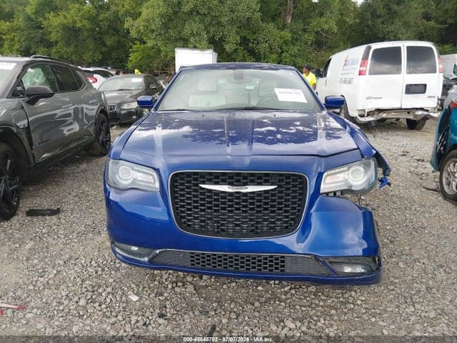 2019 CHRYSLER 300 300S 13