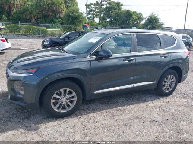 2019 HYUNDAI SANTA FE SE 14