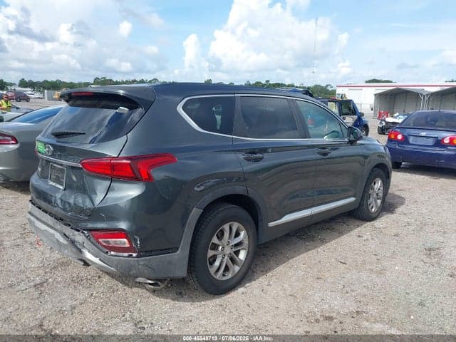 2019 HYUNDAI SANTA FE SE 4