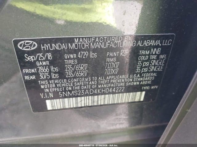 2019 HYUNDAI SANTA FE SE 9
