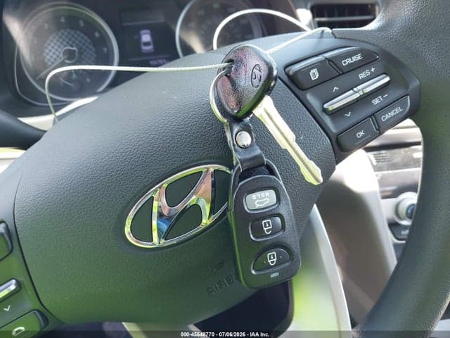 2020 HYUNDAI ELANTRA SEL 11