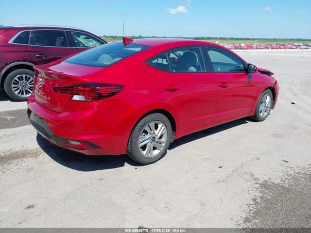 2020 HYUNDAI ELANTRA SEL 4