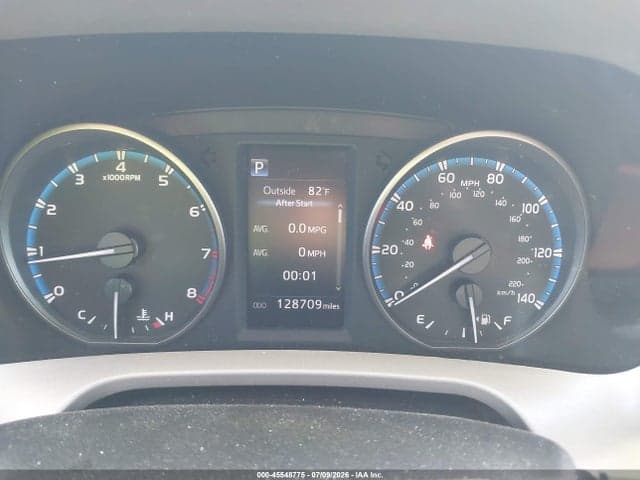 2017 TOYOTA RAV4 XLE 7