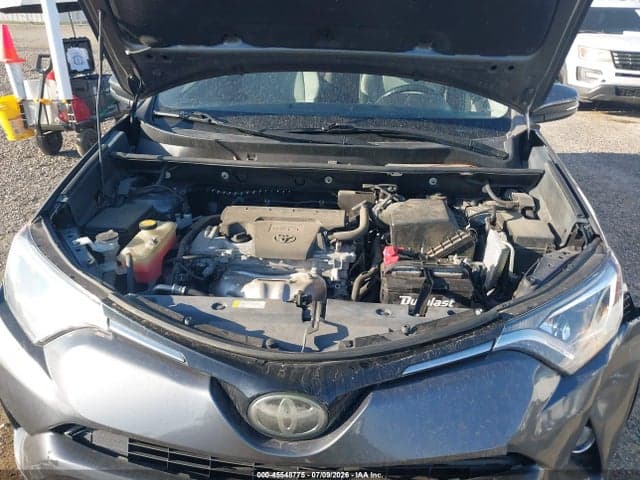 2017 TOYOTA RAV4 XLE 10