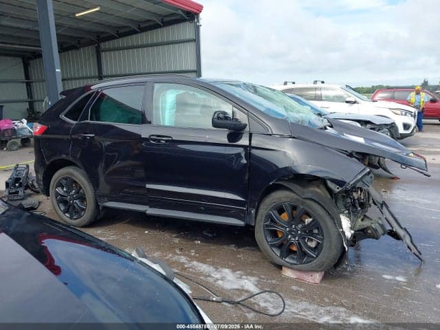 2022 FORD EDGE SE 13