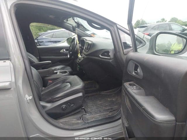 2020 CHRYSLER PACIFICA TOURING L PLUS 5
