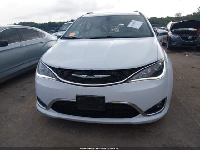 2019 CHRYSLER PACIFICA LIMITED 13