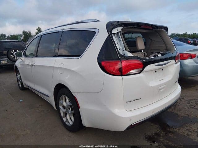 2019 CHRYSLER PACIFICA LIMITED 3