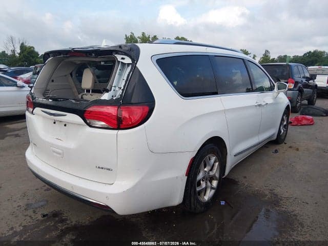 2019 CHRYSLER PACIFICA LIMITED 4