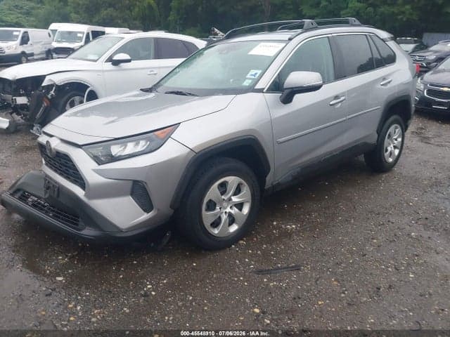 2020 TOYOTA RAV4 LE 2