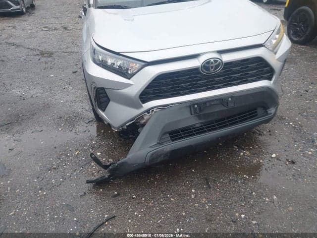 2020 TOYOTA RAV4 LE 6