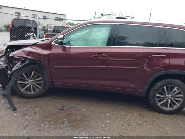 2018 TOYOTA HIGHLANDER XLE 14