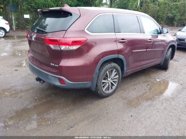 2018 TOYOTA HIGHLANDER XLE 4