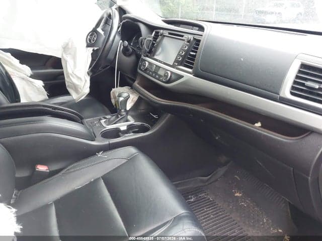 2018 TOYOTA HIGHLANDER XLE 5
