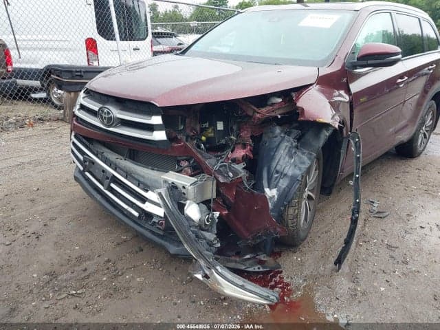 2018 TOYOTA HIGHLANDER XLE 6