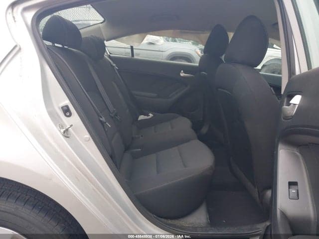 2017 KIA FORTE LX 8