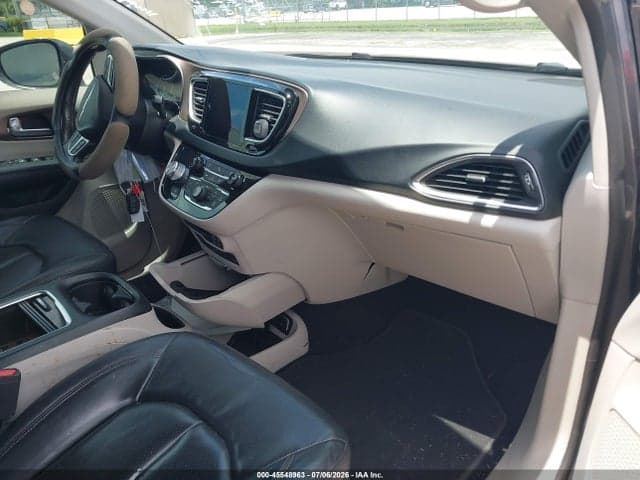 2019 CHRYSLER PACIFICA TOURING L PLUS 5