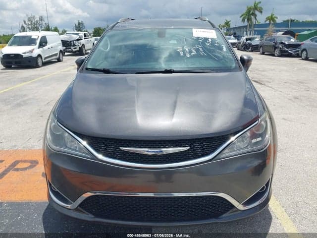 2019 CHRYSLER PACIFICA TOURING L PLUS 6