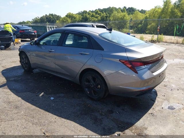 2021 HYUNDAI ELANTRA SEL 3