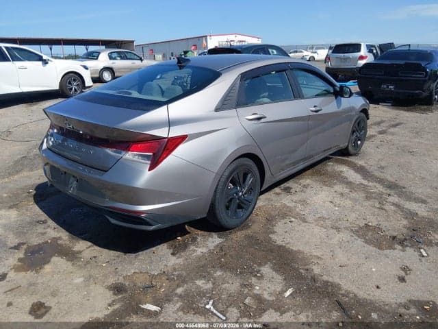 2021 HYUNDAI ELANTRA SEL 4