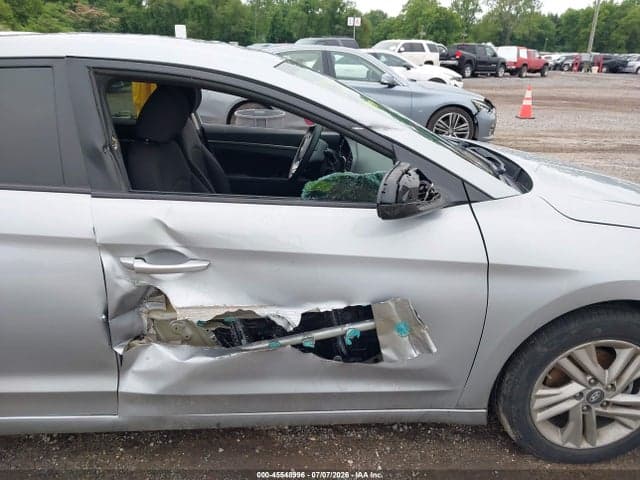 2020 HYUNDAI ELANTRA SEL 5