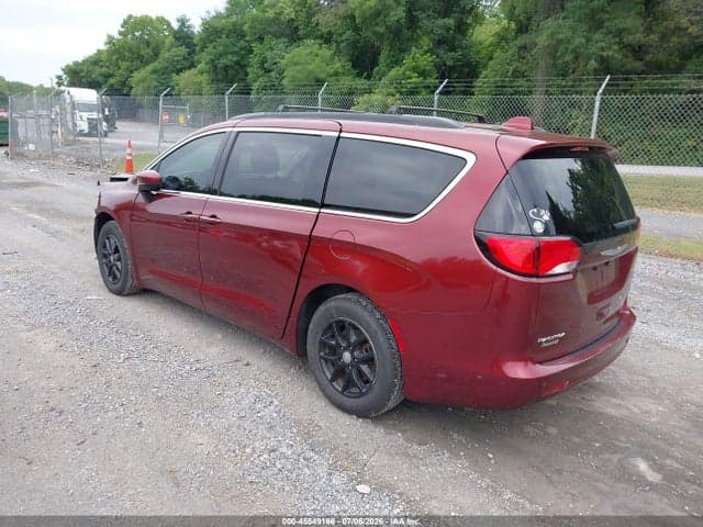 2018 CHRYSLER PACIFICA LX 3