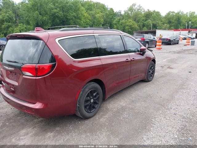 2018 CHRYSLER PACIFICA LX 4