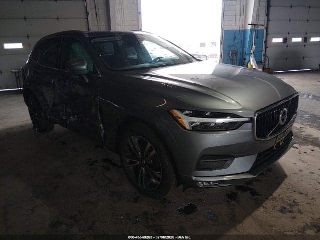 2021 VOLVO XC60 T5 MOMENTUM - 1