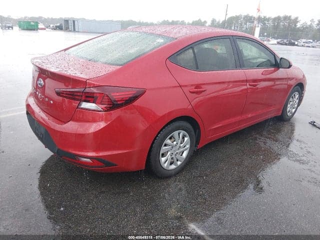 2020 HYUNDAI ELANTRA SE 4