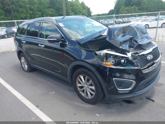 2017 KIA SORENTO 2.4L LX 1