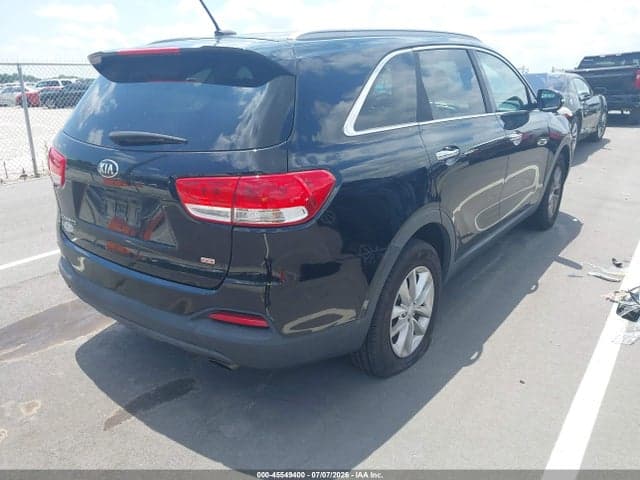 2017 KIA SORENTO 2.4L LX 4