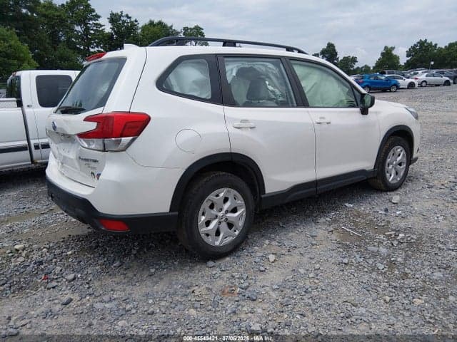 2022 SUBARU FORESTER 4