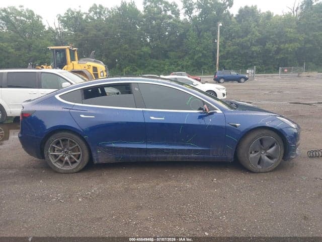 2018 TESLA MODEL 3 LONG RANGE/PERFORMANCE 13