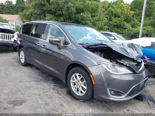 2020 CHRYSLER PACIFICA TOURING 1